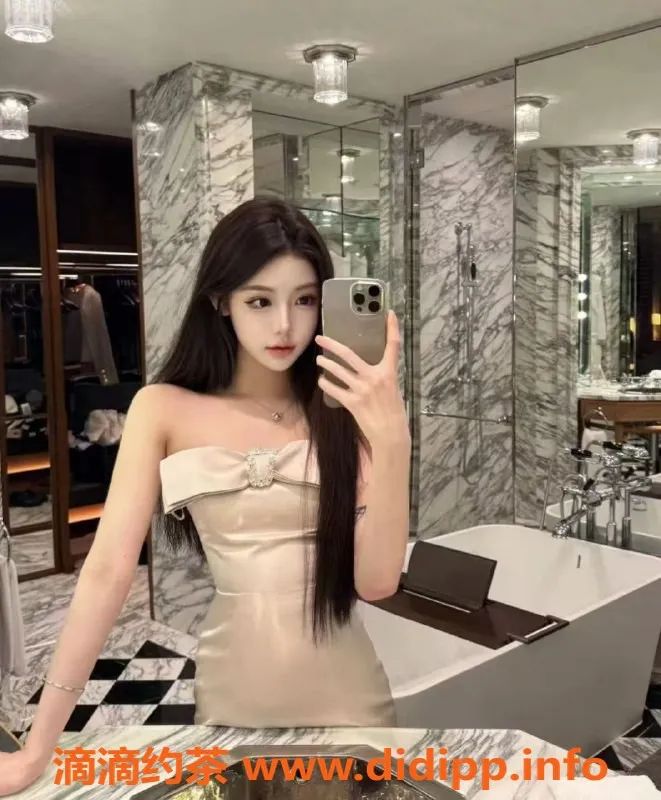 成都楼凤-西西 - 市中心御姐车，课时费7p起