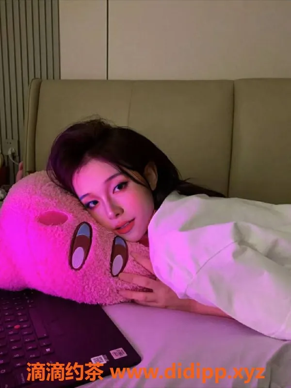 成都楼凤-成都小涵，22岁TS，身高168，90多斤，包夜3000