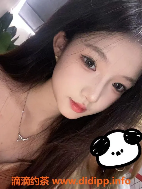 重庆楼凤-重庆南坪嫩妹西西，18岁165cm，夜课仅2500