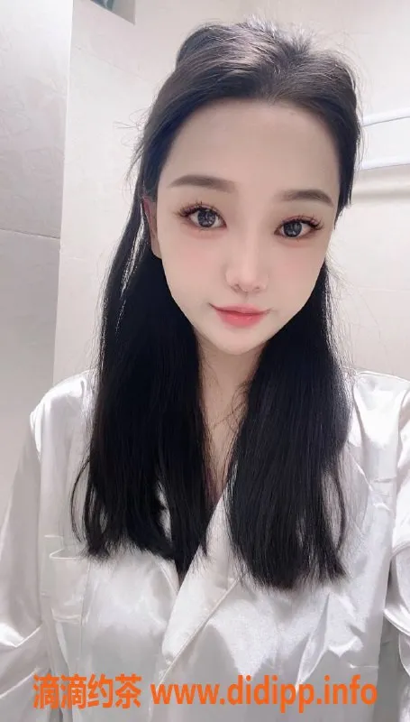 深圳楼凤-南山小小妹，800元制服服务等你来试