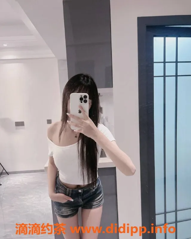 东莞楼凤资源信息,可可 20岁 164cm 84斤 34C 定制服务