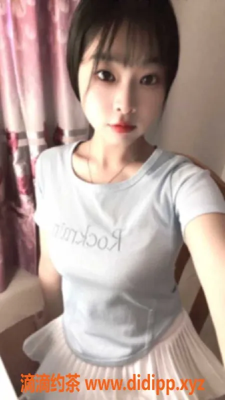 广州楼凤-天河嫩妹昙儿，19岁，身高164，茶水500起