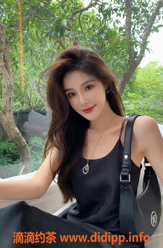 杭州上门服务-菲菲&伊伊双飞体验，170cm/171cm大长腿女友等你来约