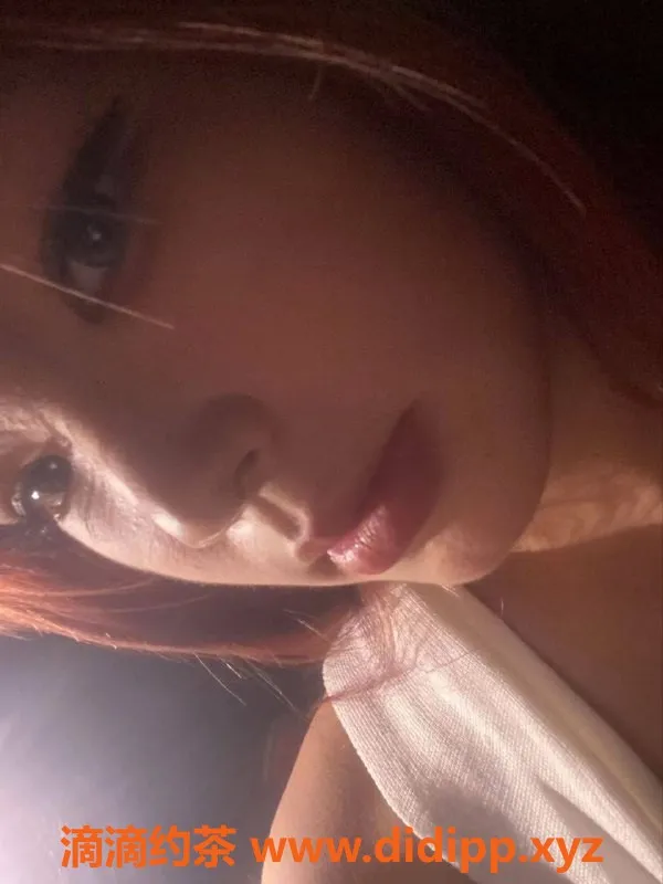 深圳楼凤-南山蓝欣，800P嫩妹，舌吻服务等你来体验！