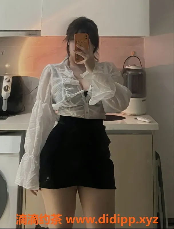 厦门楼凤-湖里区莫妮卡，4张真实照，电报联系