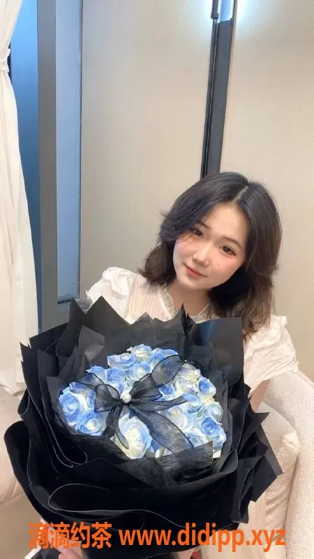 重庆楼凤-重庆渝北婷婷，18岁162cm，108斤C杯服务