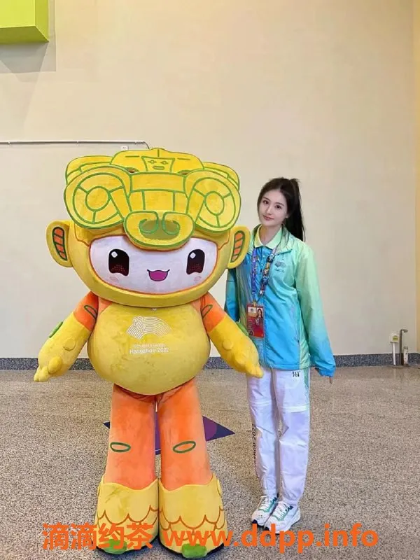 北京楼凤-朝阳百子湾白鹿，情趣制服小姐，2000起步