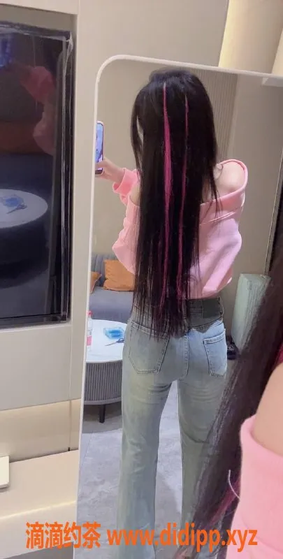 深圳楼凤-宝安欢欢，性价比超高嫩妹，包夜服务