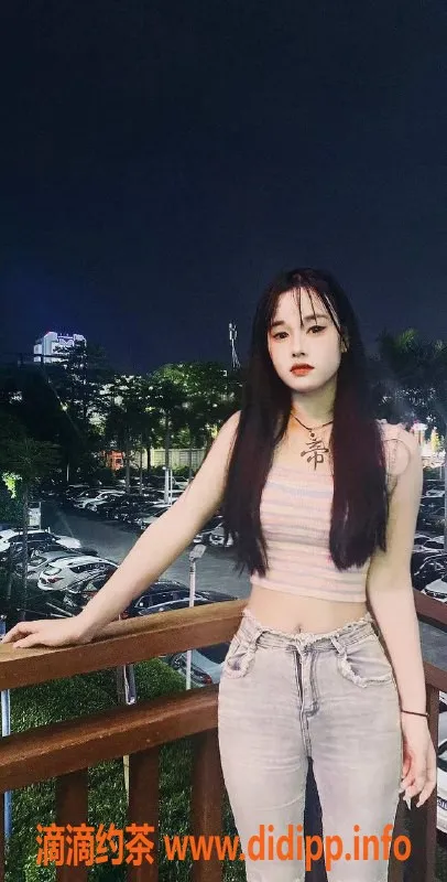 深圳楼凤资源信息,深圳龙华嫩妹芊芊，身高特长腿，900元起！