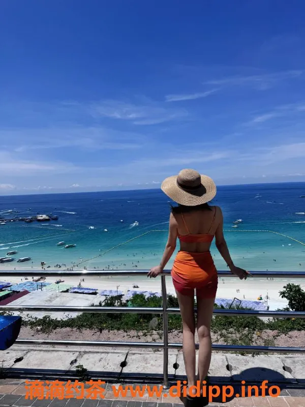 北京楼凤-朝阳大悦城汤汤，1300起，胸推服务！