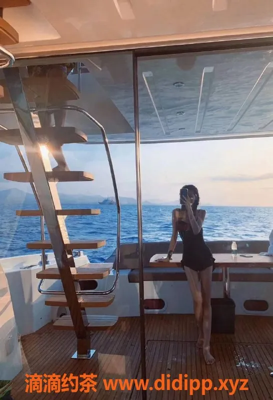 重庆楼凤资源信息,江北月月，170cm/106斤，美丽服务多元化