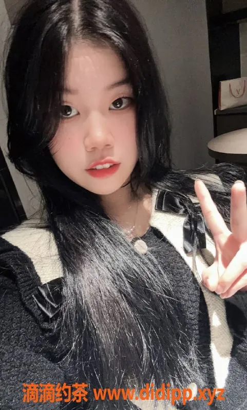 上海楼凤-长宁嫩妹佳会，161/44kg，800P起