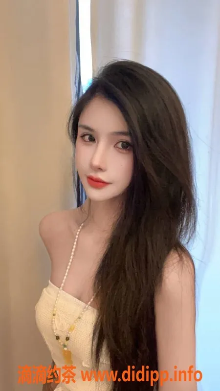 重庆楼凤资源信息,重庆海豚，21岁160cm，身材诱人，价位亲民