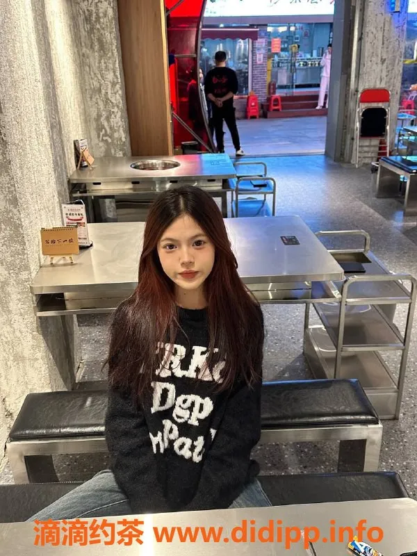 厦门楼凤-湖里区电报老师宝宝，性价比超高！