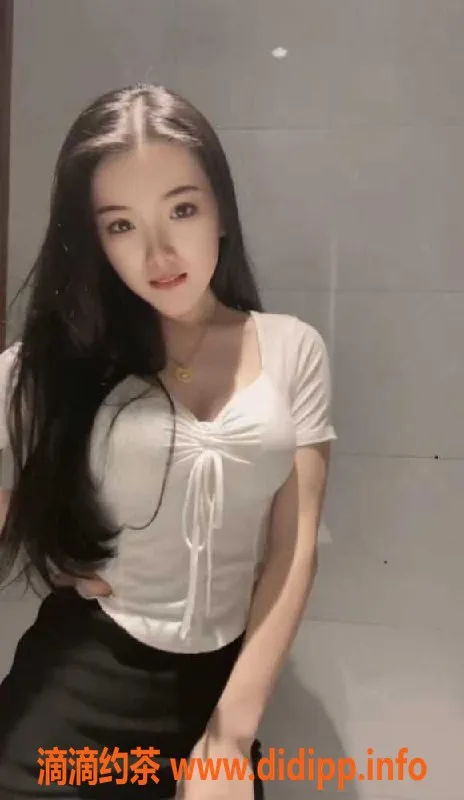 广州楼凤-广州白云嘉禾望岗小野猫，21岁，165cm，500米服务