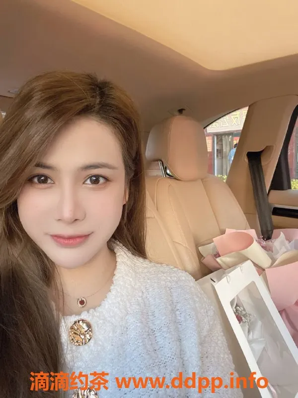 深圳楼凤-罗湖小娜，1200p起，舌吻、69全搞定