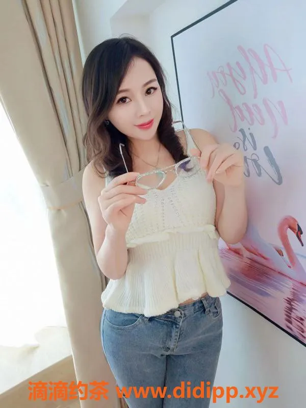 广州楼凤资源信息,花都骚妇紫薇，27岁，163cm，500元享受45分钟