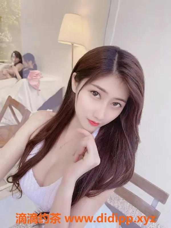 重庆楼凤-重庆江北静静，171cm，24岁，36C制服诱惑服务