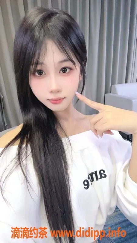 重庆楼凤资源信息,重庆南岸安心18岁，身高165，服务多样，超值体验