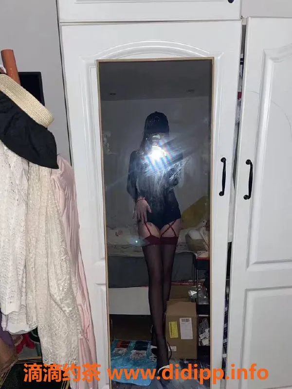 成都楼凤-成华区小小茹，嫩妹服务，极佳态度