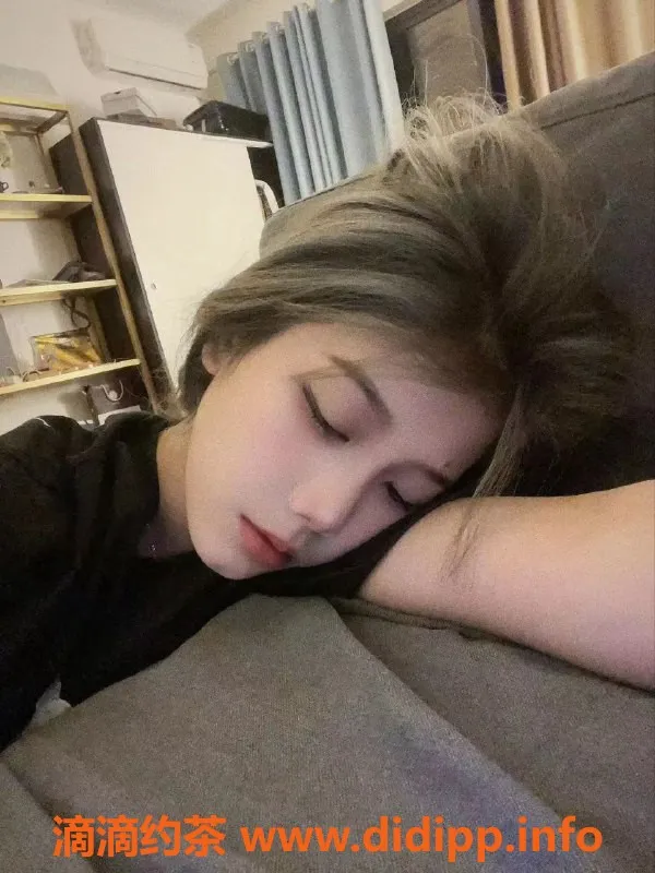 深圳楼凤-深圳南山小六子，168cm C罩杯，1800起