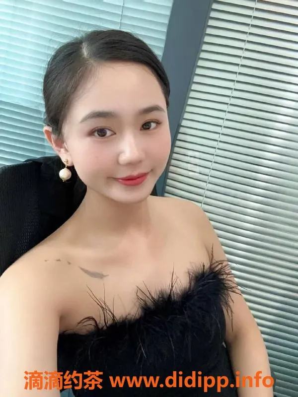 广州楼凤-天河菜菜 课费1000p，1800pp