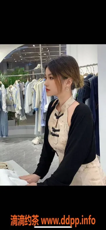 长沙楼凤资源信息,岳麓区19岁白薇，160cm，49斤，C罩杯，7p起