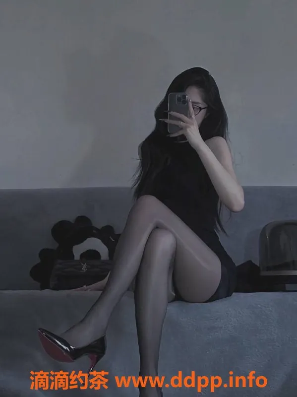 上海楼凤资源信息,静安青青，24岁甜美女神，1300元130分钟激情服务