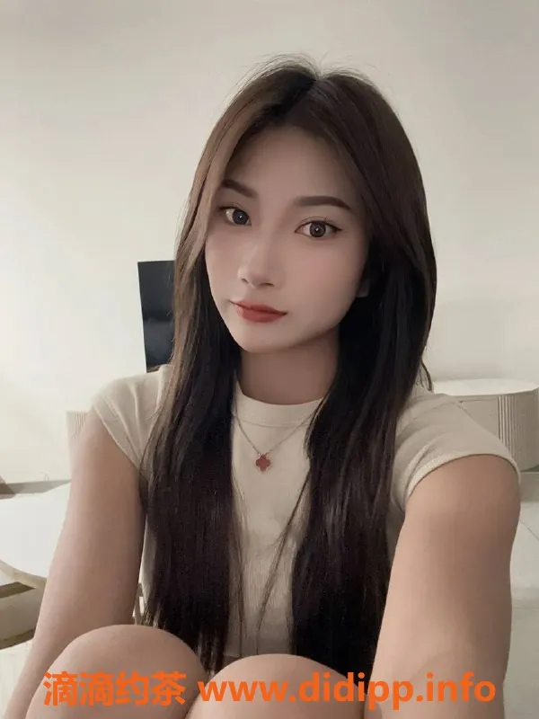 深圳楼凤-深圳南山甜柚，1200元舌吻六九体验