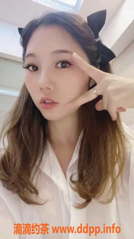 广州楼凤-广州白云刚下海小丽，22岁身高160，服务私密