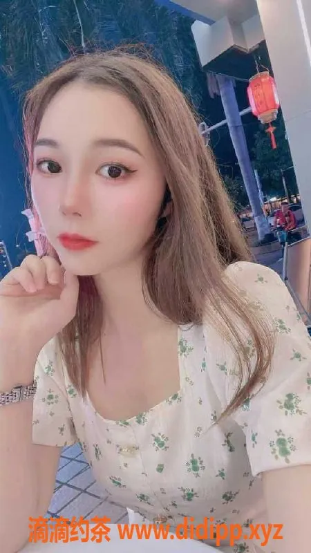 广州楼凤资源信息,广州白云刚下海小丽，22岁身高160，服务私密