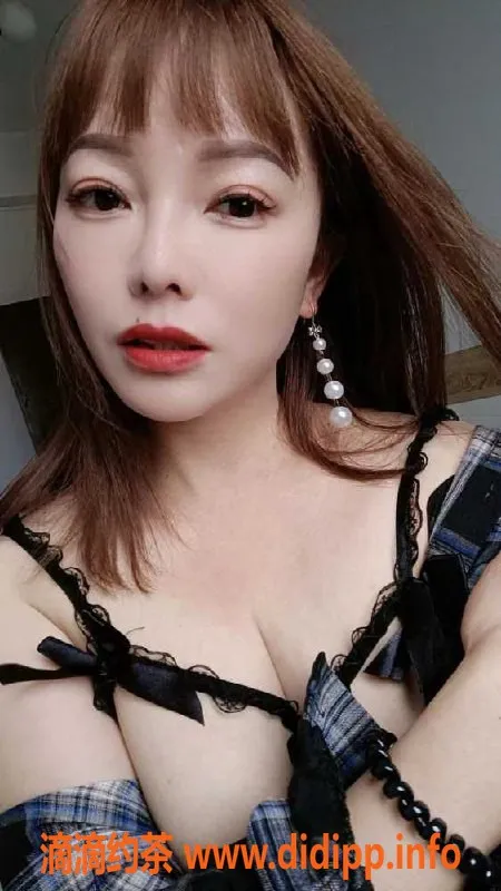 广州楼凤资源信息,广州大石美人痣少妇VV，34岁156cm，超值服务！