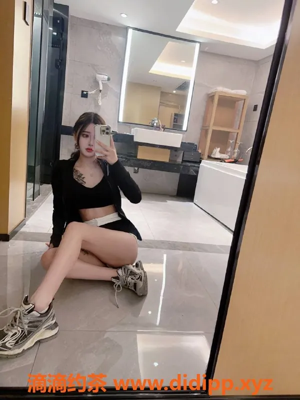 北京楼凤-小狐狸 164cm 19岁 36B 性感热辣等你来体验