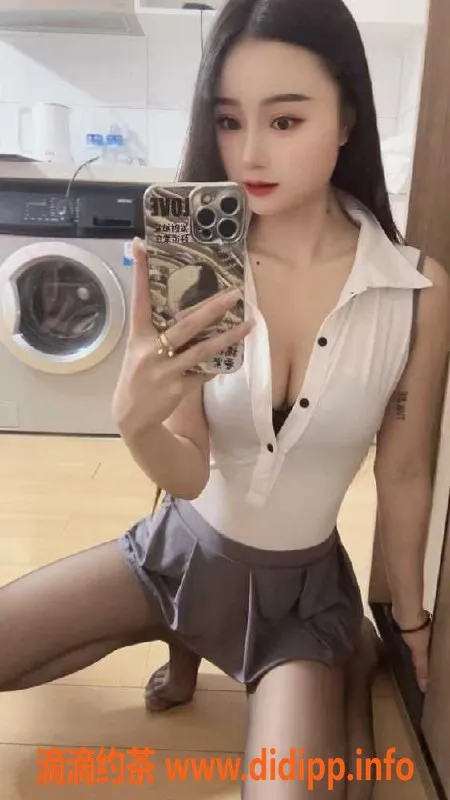 广州楼凤资源信息,天河甜美诗诗，21岁，身高165cm，价格500起