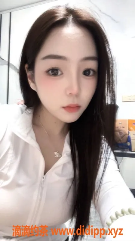 上海楼凤-闵行小月，165cm C罩杯，陪玩服务