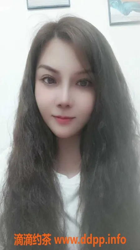 广州楼凤-白云风骚妩媚雨馨，32岁，160cm，D罩杯，400元体验