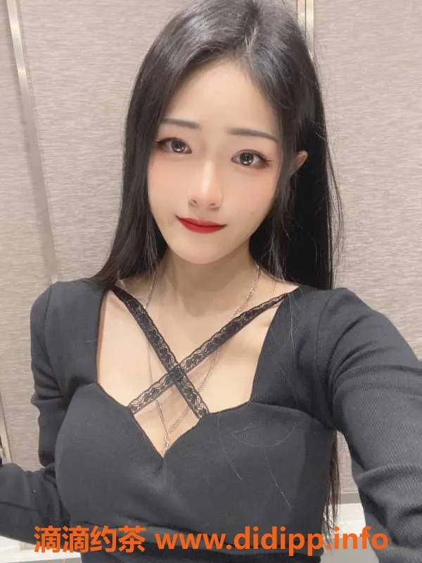 广州楼凤-花都气质美女梅子，160cm 28岁 仅需500元