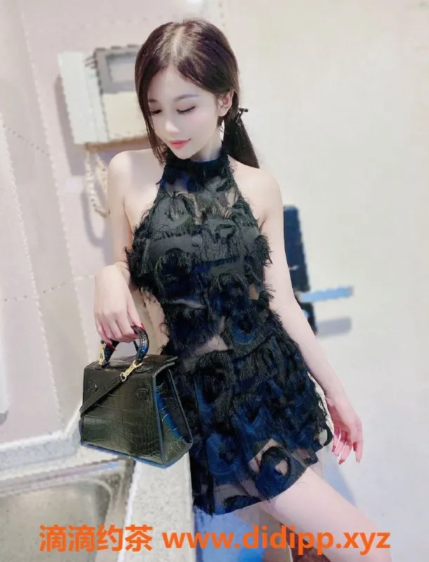 上海楼凤-普陀静雪 166cm长腿肤白 1400P人气女神