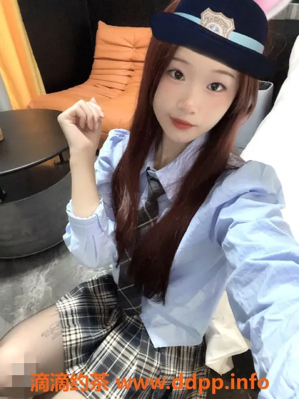 广州楼凤-天河嫩妹晓晓视频验证，600元起