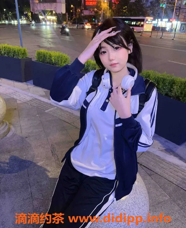 上海楼凤-浦东甜甜，173cm C杯，1300元起