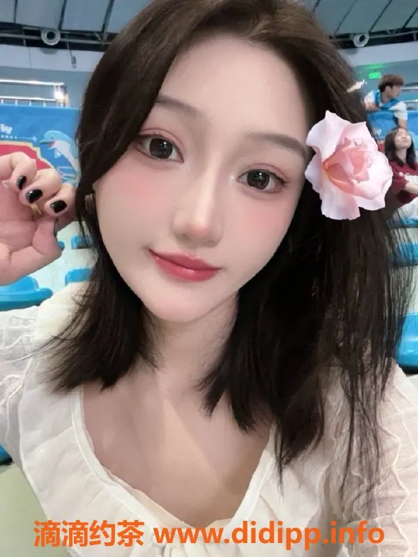 深圳楼凤-深圳小草莓，千元档嫩妹，1200起步