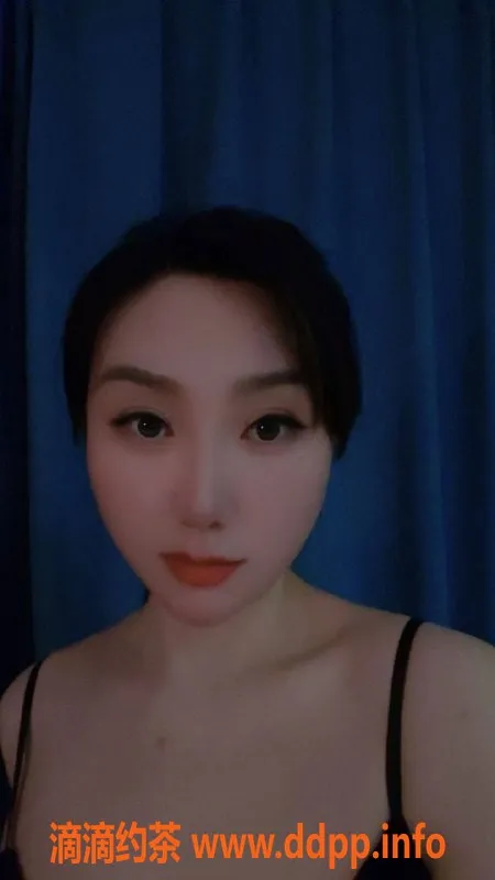 杭州楼凤-西湖区何小柒，170高挑身材，超值6p体验