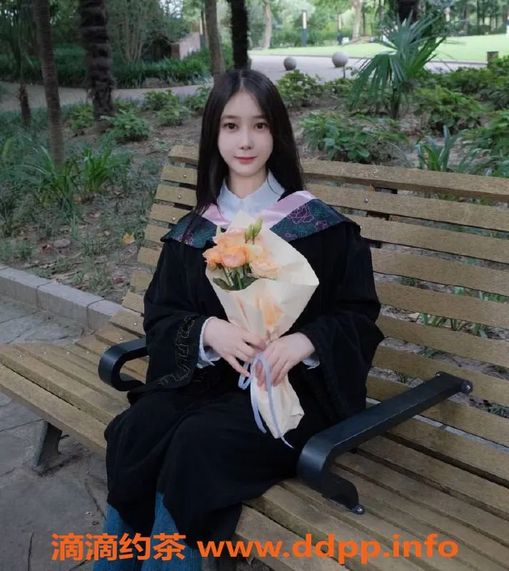 上海楼凤-长宁区欢妹，164cm身高，45KG超轻盈