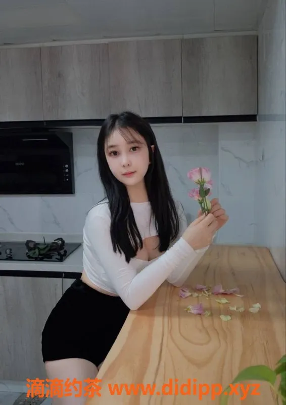 上海楼凤-长宁区欢妹，164cm身高，45KG超轻盈