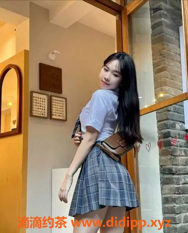 广州楼凤-海珠区26岁楼凤海珠柒月，166cm高、34C胸围