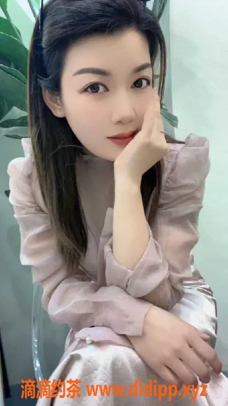 广州楼凤-广州白云新人小金，身高163cm，诱惑36C