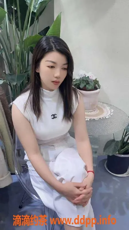 广州楼凤-广州白云新人小金，身高163cm，诱惑36C