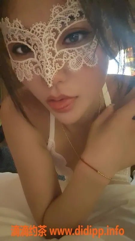 北京楼凤-通州米可 700起 制服诱惑 浴室调情