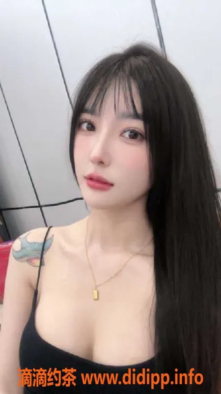 广州楼凤-广州荔湾骚女友，27岁，身高163，茶水优惠