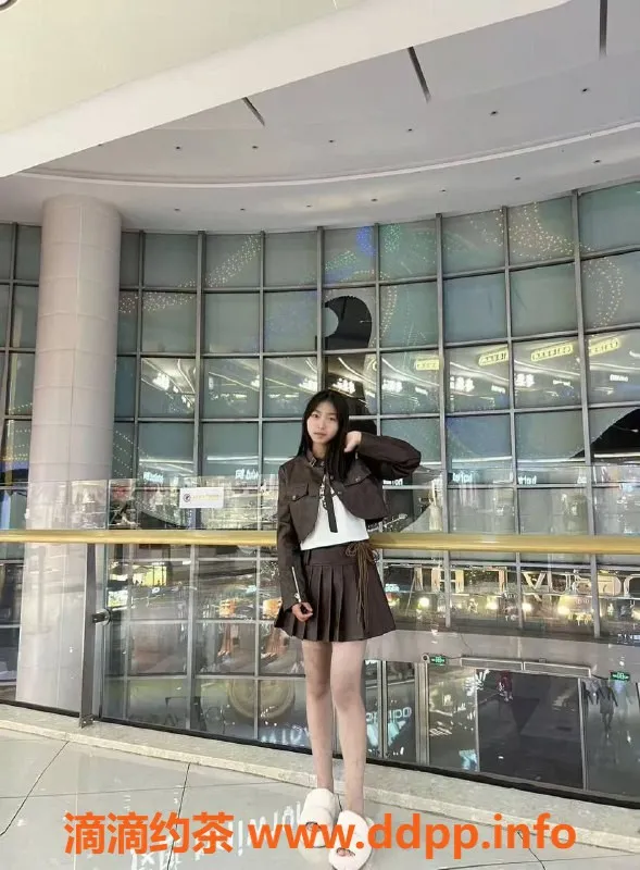 深圳楼凤-罗湖嫩妹妮妮酱，五百可包夜服务